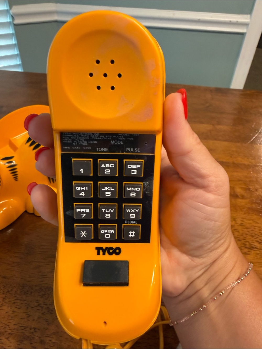 Vintage 1980s Tyco Garfield Landline Telephone Cat Phone Eyes Open Close TESTED - Picture 4 of 10